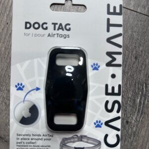 case-mate Black Dog Tag for AirTags - Gloss Black